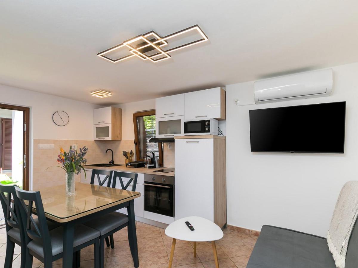Apartman Lavanda New 2021 Poreč Zewnętrze zdjęcie